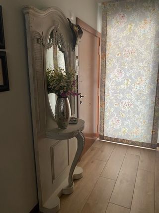 Mueble de entrada con espejo