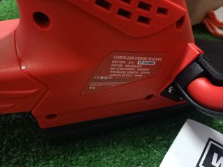 Tagliasiepe 21V doppia batteria