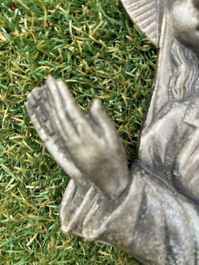 Figura Virgen María Latón para colgar