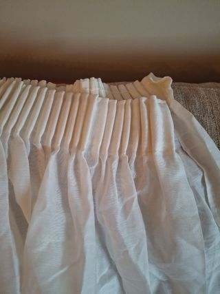 Visillos blancos con cenefa