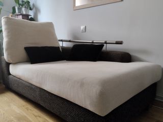 Chaiselongue cómoda como nueva. venta hasta 15/10.