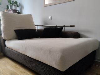 Chaiselongue cómoda como nueva. venta hasta 15/10.