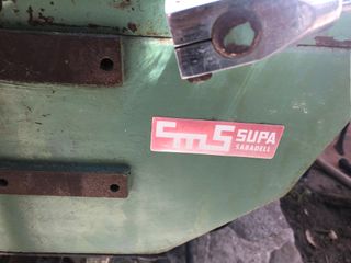 Máquina de corte para carpintería