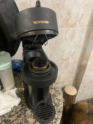 Cafetera Nespresso Vertuo Negra