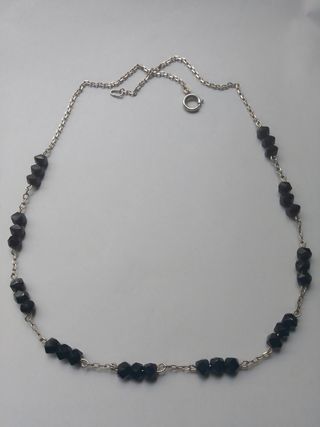 Collar antiguo plata y azabache
.largo 58 cm.