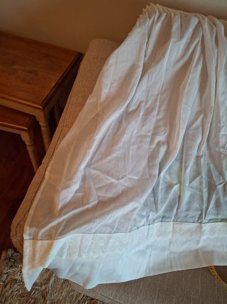 Visillo blanco de tela