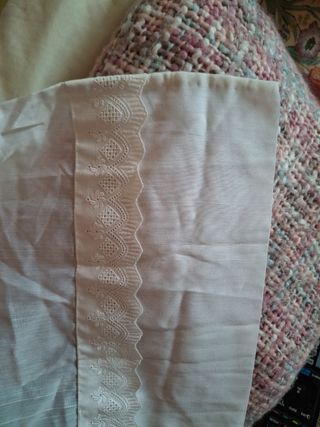 Visillo blanco de tela