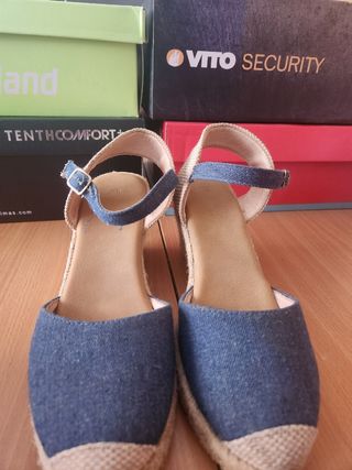 Sandalias de cuña vaqueras