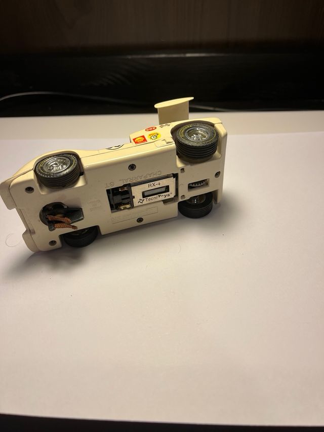 Coche Scalextric Chaparral 65