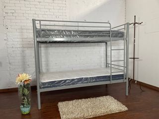 Nueva oferta ! Litera metálica con 2 colchones !