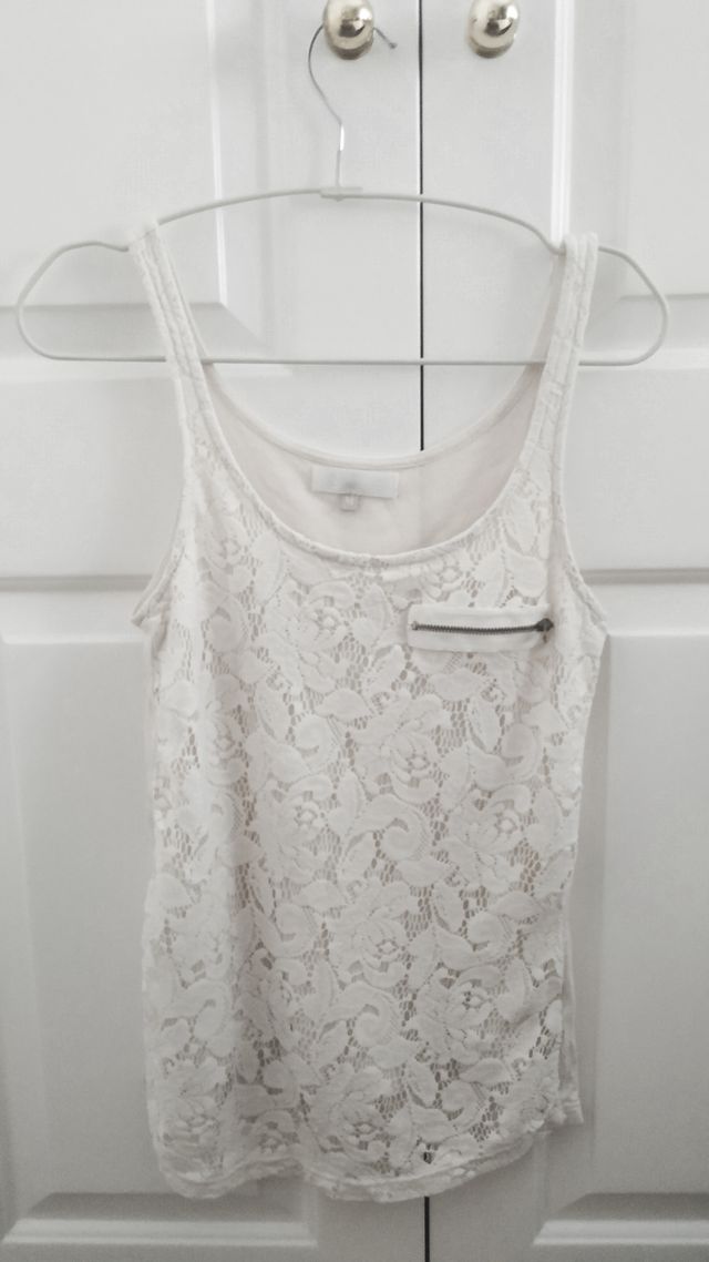 Camiseta Bershka encaje blanco Talla M