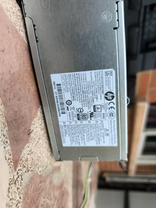 Fuente de Alimentación HP 