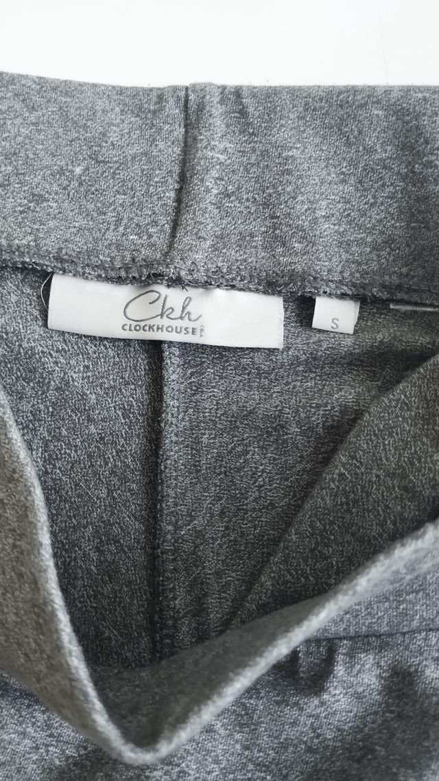 Falda gris Clockhouse