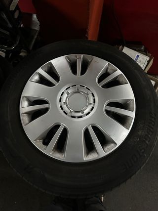 Rueda completa llanta 15 Bridgestone x 4