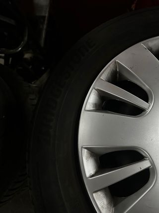 Rueda completa llanta 15 Bridgestone x 4