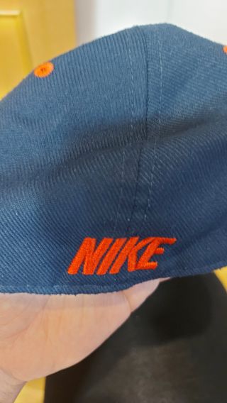 Gorra Nike niño azul y roja talla 1