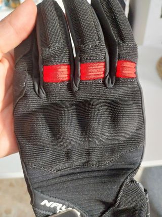 Guantes de Moto talla M Negros con Detalles Rojos 