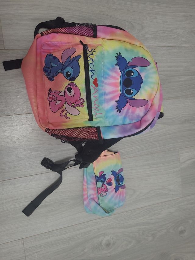 Mochila y estuche de Stich