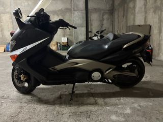 Yamaha T-MAX 500