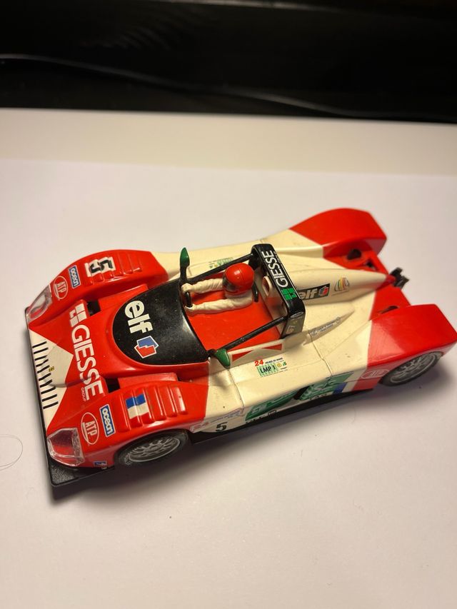 Ferrari 333 SP Scalextric