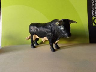 Toro negro y blanco Schleich antiguo