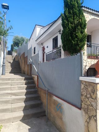Reparaciones de muros y colocación de valla