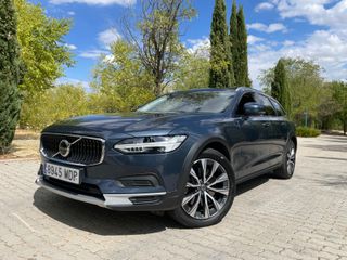 Volvo V90 Cross Country 2.0 B4 D Core AWD Auto