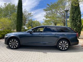 Volvo V90 Cross Country 2.0 B4 D Core AWD Auto