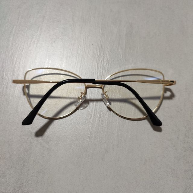 Occhiali Cat's Eyes dorati