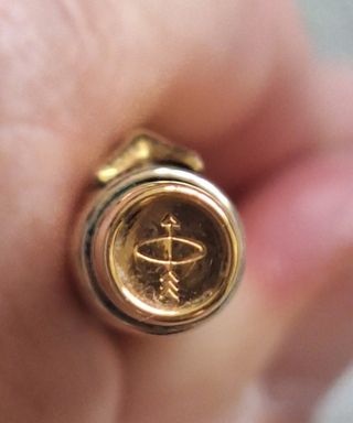Bolígrafo Parker chapado en oro de 12 quilates 