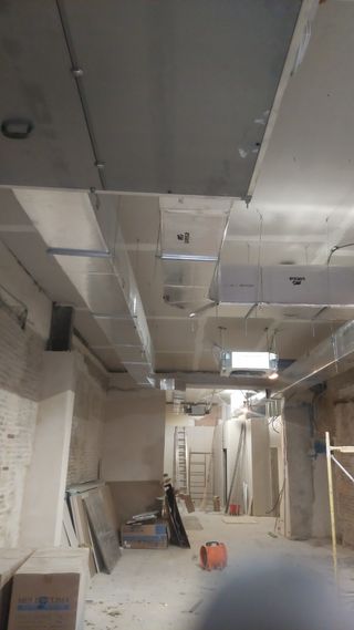 Fabricación y montaje 675 37 49 59