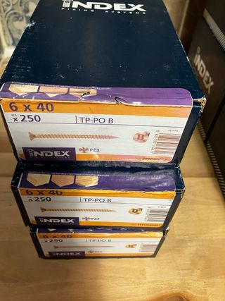 Cajas de 250 tirafondos 5x60