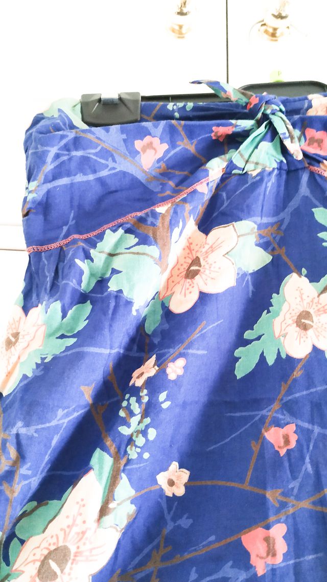 Blusa sin mangas con flores