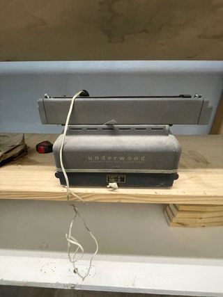 Máquina de escribir Underwood antigua