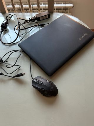 Ordenador portátil Lenovo negro