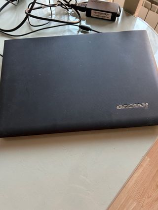Ordenador portátil Lenovo negro