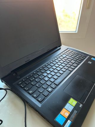 Ordenador portátil Lenovo negro