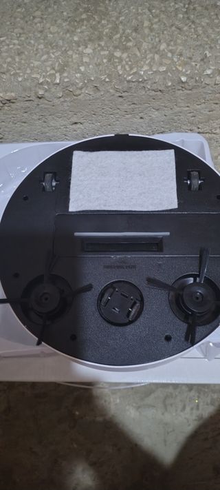 Robot Aspirapolvere Bianco