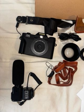 Cámara Digital 56MP 16x Zoom + Funda