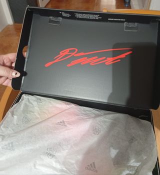 Zapatillas Baloncesto Adidas Rosa y Amarillo