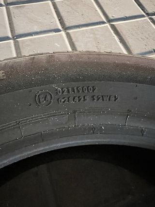 NEUMÁTICO RUEDA CONTINENTAL 215/50/17 95V al 80%