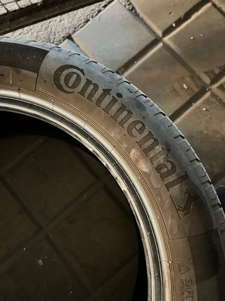 NEUMÁTICO RUEDA CONTINENTAL 215/50/17 95V al 80%