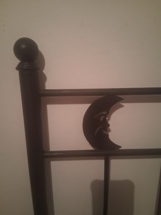 Cabecero forja cama 90 luna bruja sol