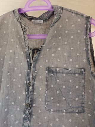 Blusa sin mangas con estrellas