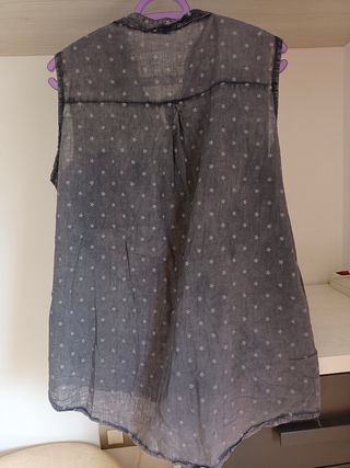 Blusa sin mangas con estrellas
