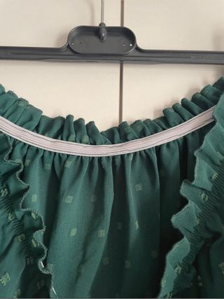 Blusa verde hombros descubiertos