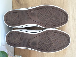 Zapatillas Converse grises bajas