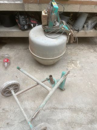 Hormigonera Imer en perfecto estado.