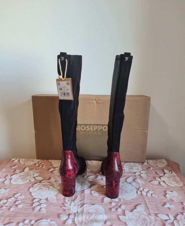 Stivali Gioseppo neri tacco pitone tg.39