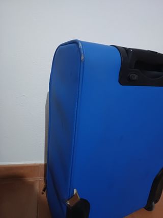 Maleta mediana John Travel azul